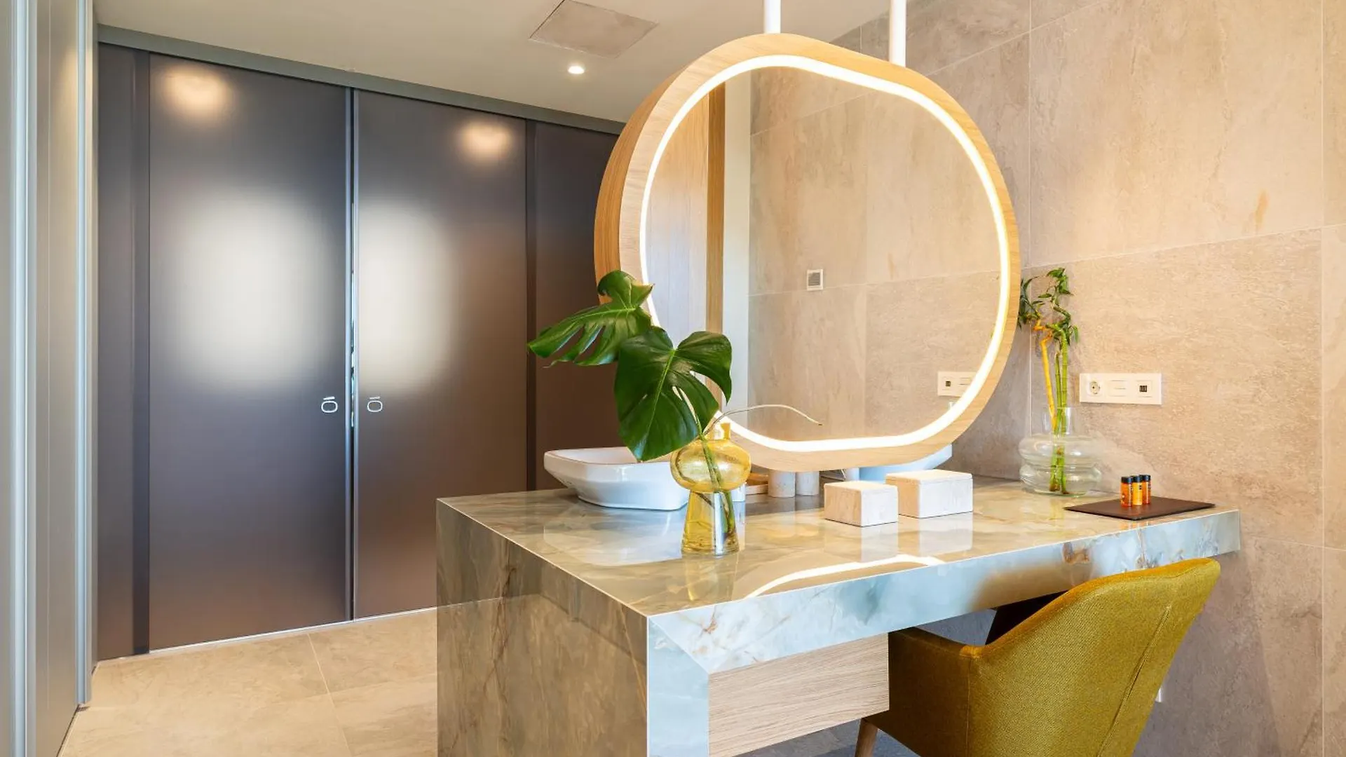 Leiro Residences Fuengirola Hotel