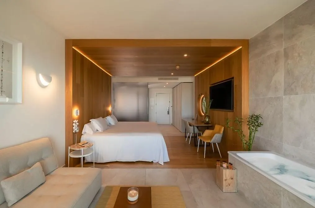Leiro Residences フエンヒロラ ホテル